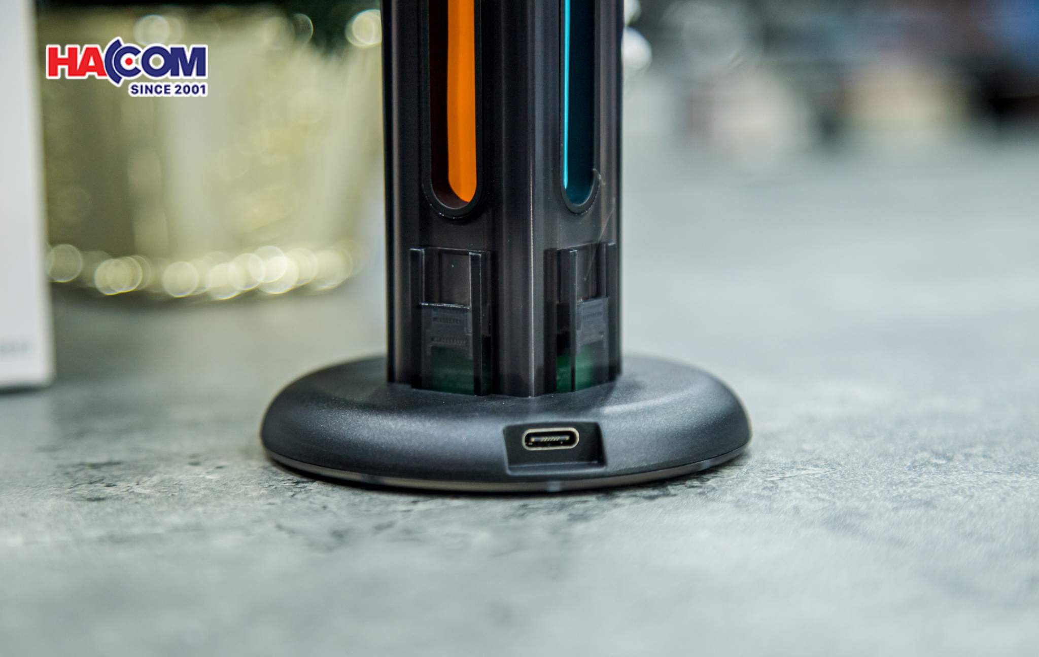 Dock sạc RGB 4 in 1 for Joy-con Switch 2 màu đen JYS-NS2318 17