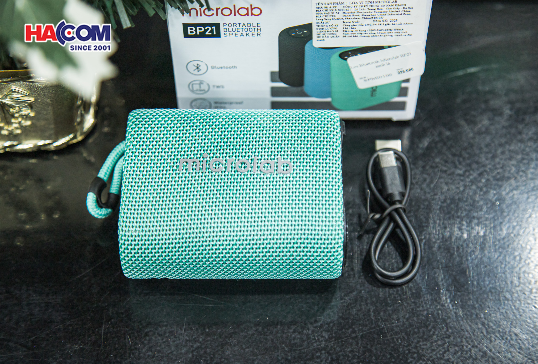 Loa Bluetooth Microlab BP21 xanh lá 3