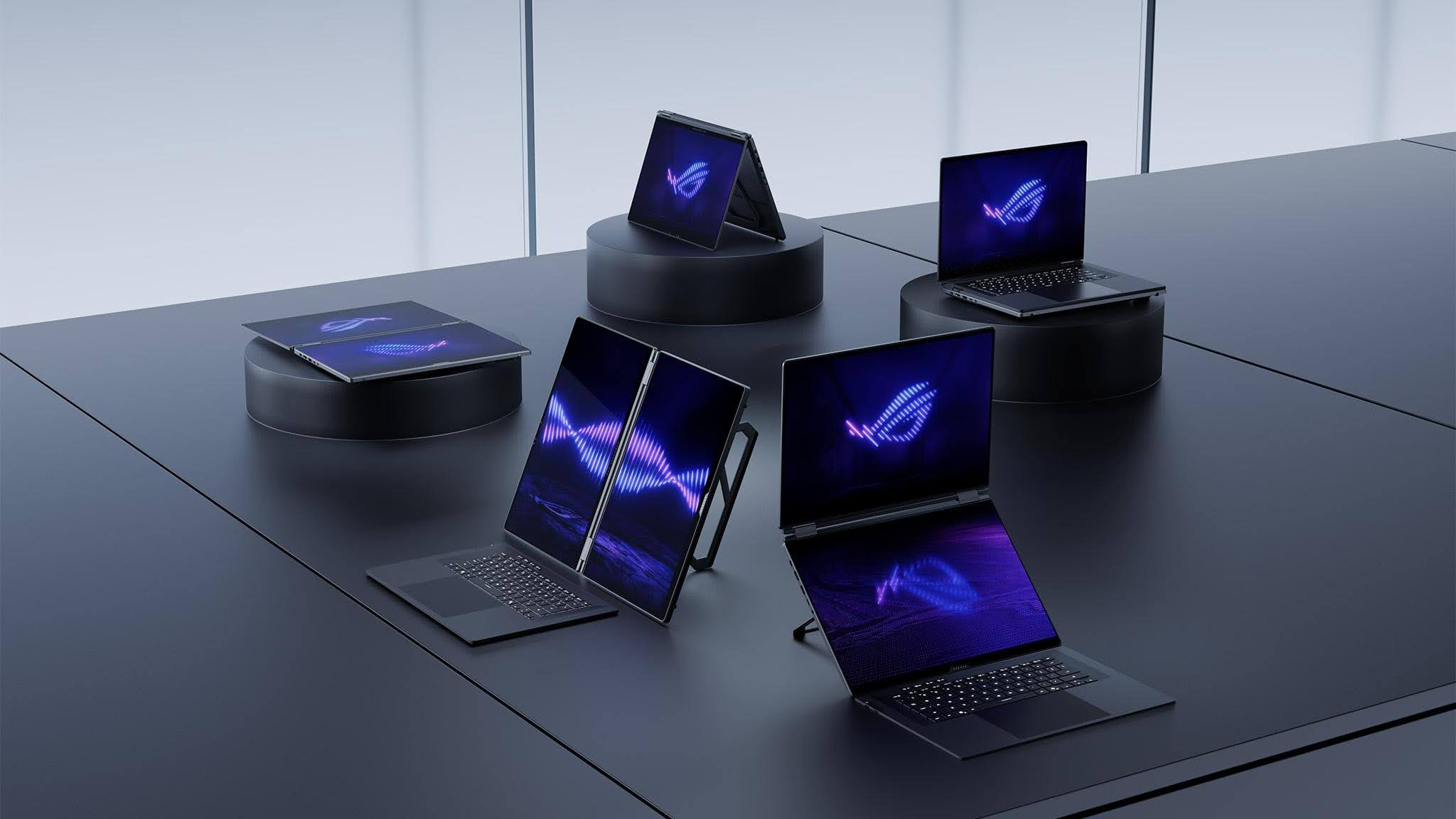 Laptop 2 màn hình hiện đại cho đa nhiệm và sáng tạo nội dung chuyên nghiệp