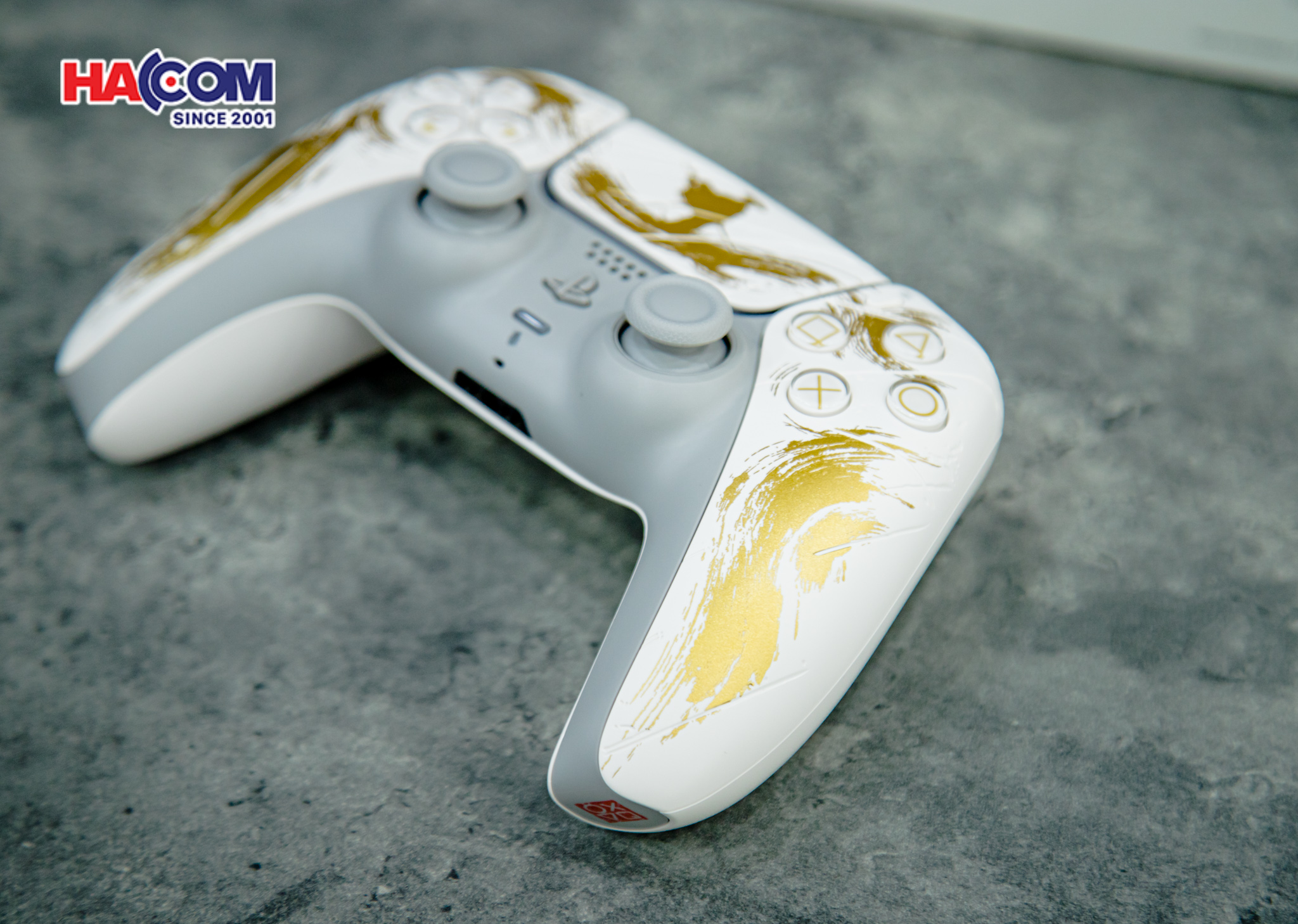 Tay cầm chơi Game Sony PS5 DualSense Ghost of Yotei Gold (CFI-ZCT1G Z7) - Hàng Chính Hãng 14