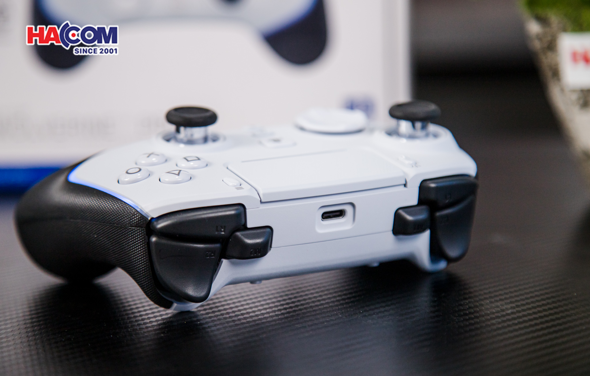 Tay cầm chơi game Razer Wolverine V2 Pro-Wireless PlayStation 5 (PS5) PC Gaming Controller - Màu Trắng- RZ06-04710200-R3A1 20