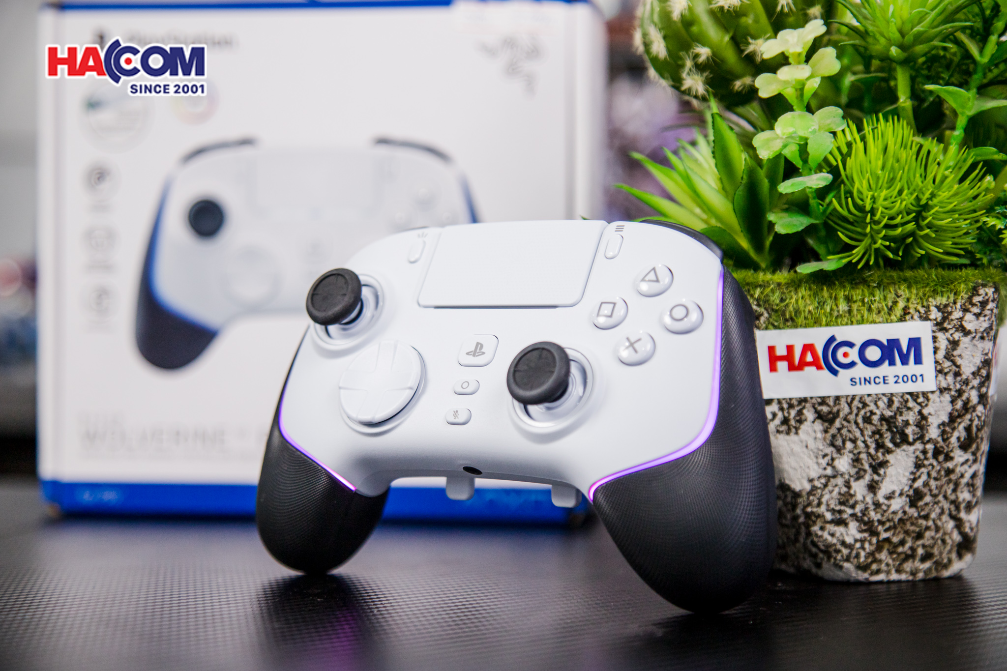 Tay cầm chơi game Razer Wolverine V2 Pro-Wireless PlayStation 5 (PS5) PC Gaming Controller - Màu Trắng- RZ06-04710200-R3A1 14