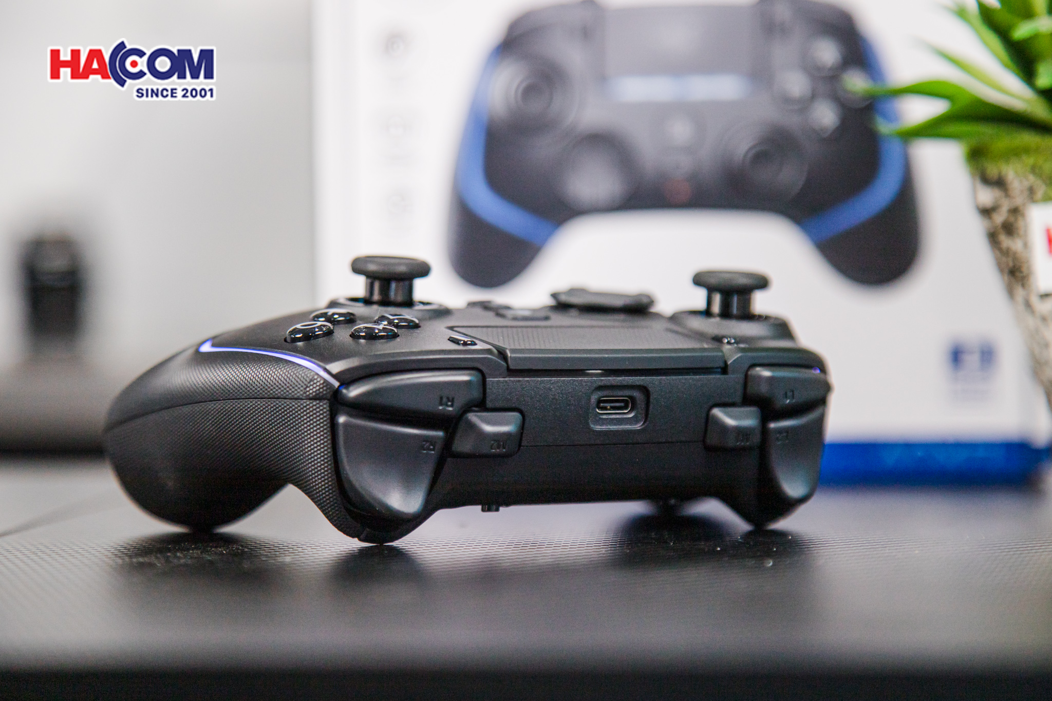 Tay cầm chơi game Razer Wolverine V2 Pro-Wireless PlayStation 5 (PS5) PC Gaming Controller - RZ06-04710100-R3A1 19