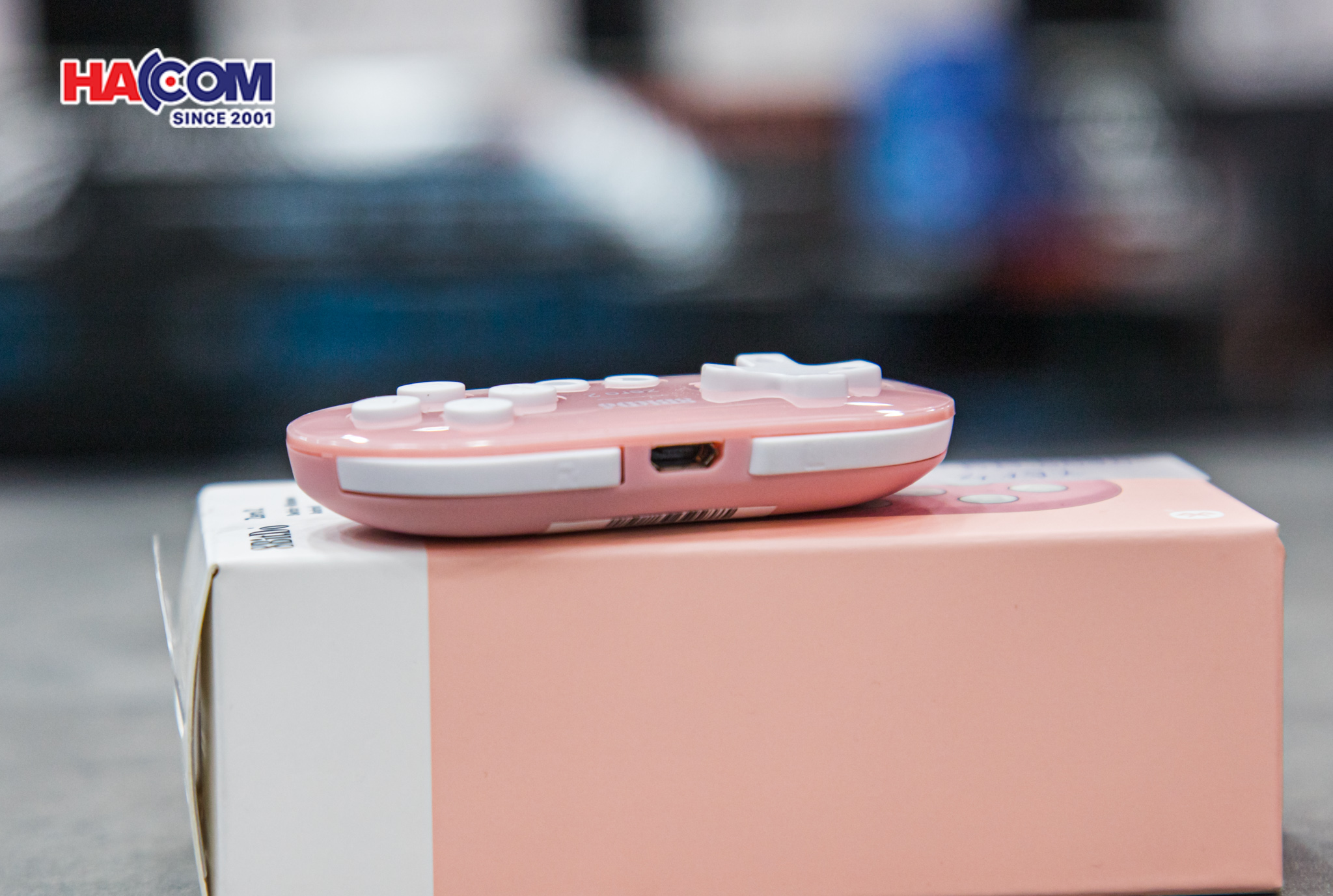 Tay cầm chơi game 8BitDo Zero 2 Bluetooth gamepad (Pink  edition) 8