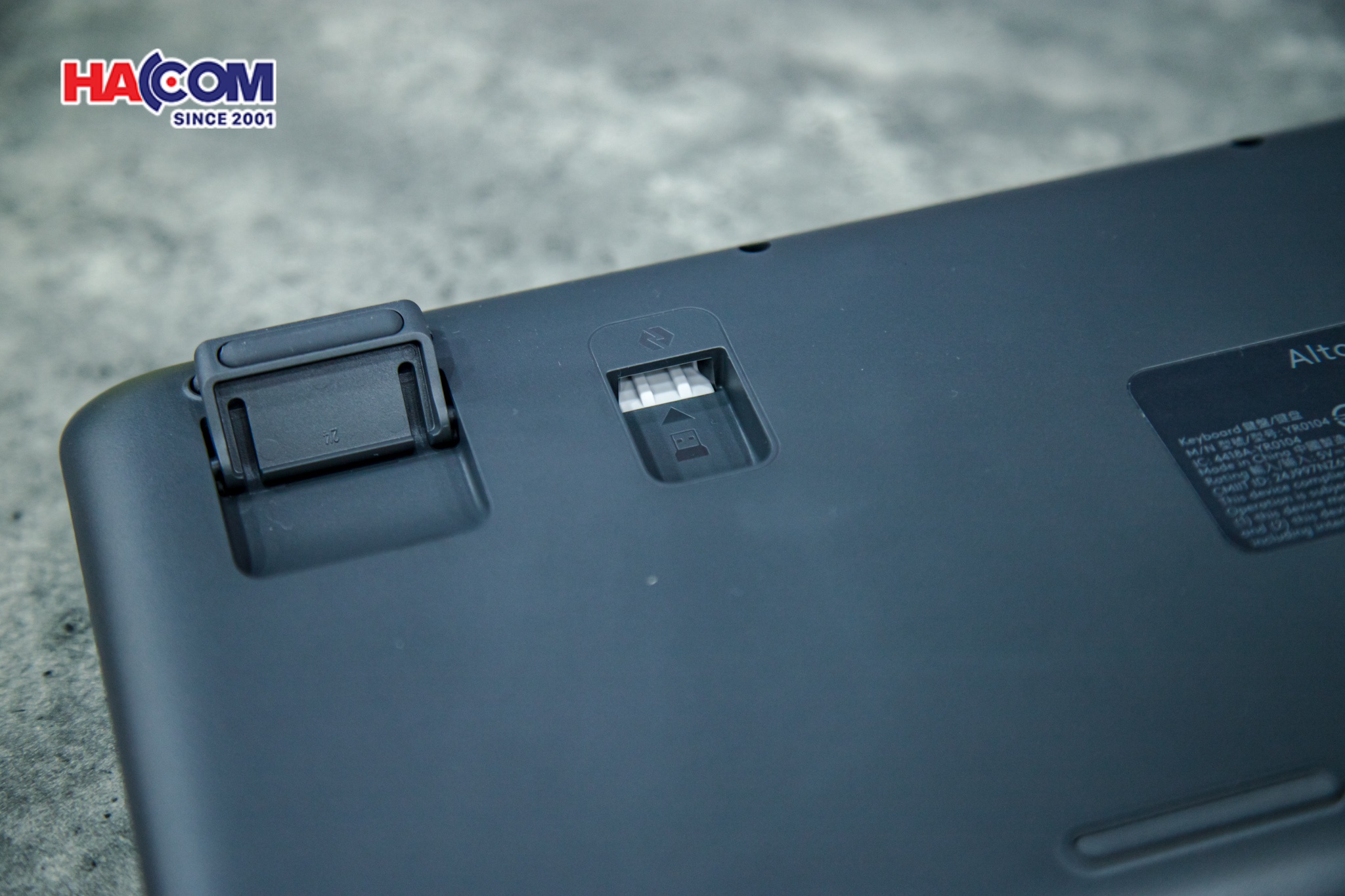 Bàn phím không dây Logitech Alto Keys K98M Graphite (920-013584)025/ban-phim-khong-day-logitech-alto-keys-k98m-graphite-0016.jpg 19