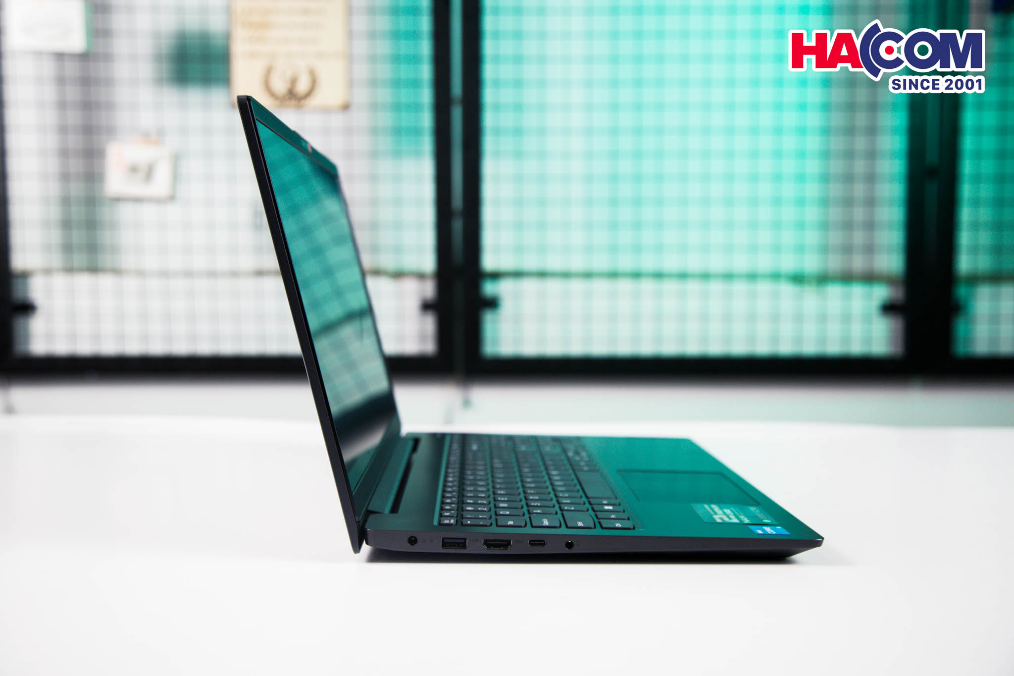 cdn/web/29092025/laptop-lenovo-v15-g4-83cc0041vn13.jpg 19