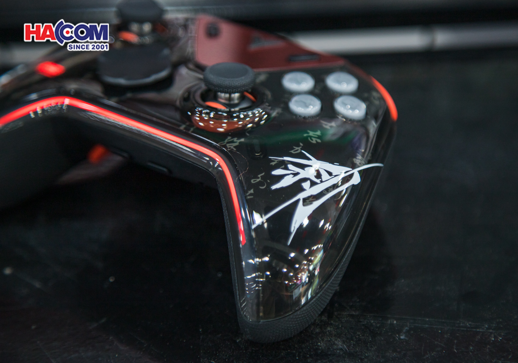  Tay cầm chơi game FLYDIGI Apex 5 Wuchang Version 8