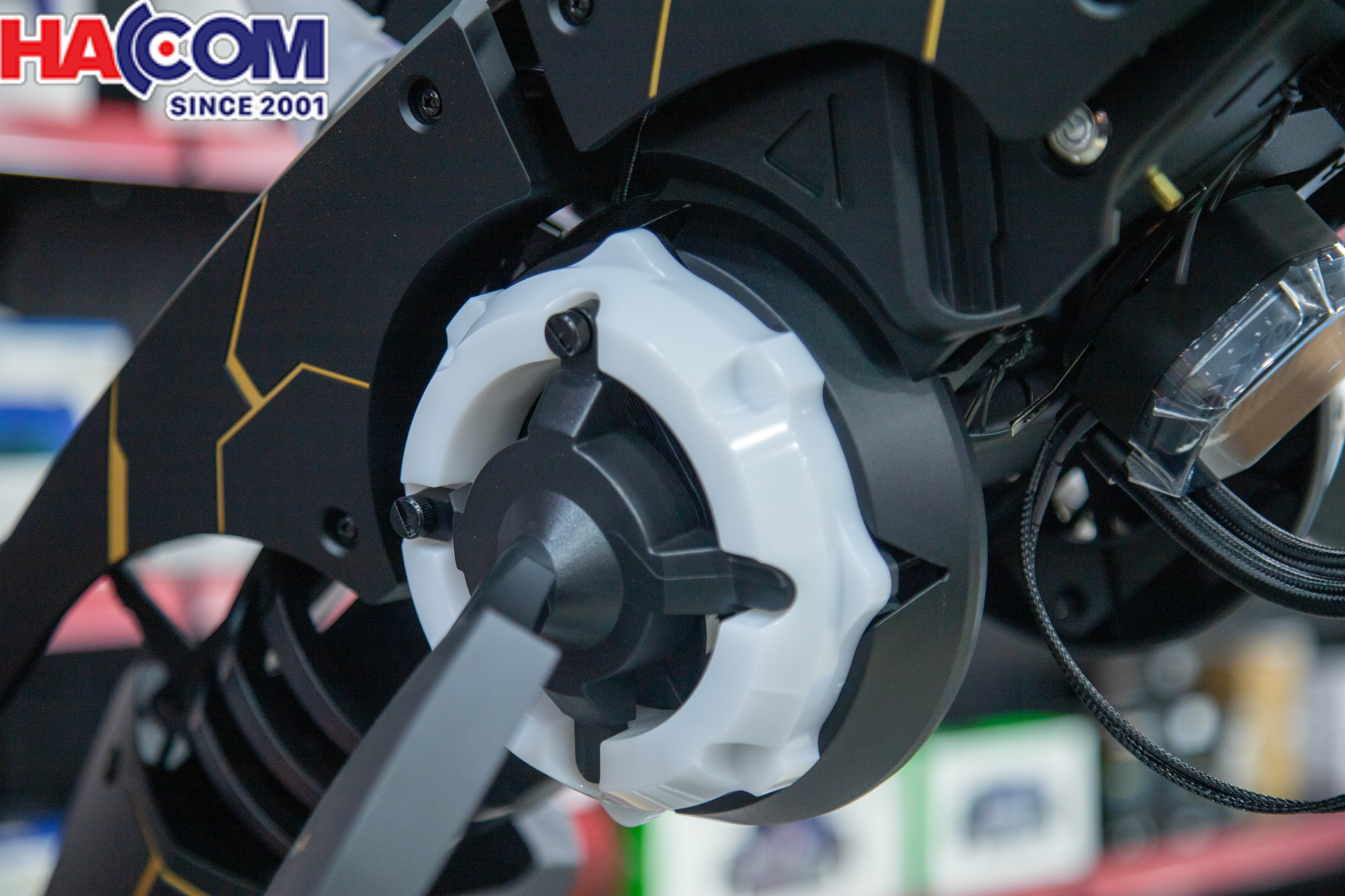 Vỏ Case Cooler Master SHARK X - Black (Phiên bản giới hạn, kèm nguồn SFX, tản nhiệt nước AIO) 14