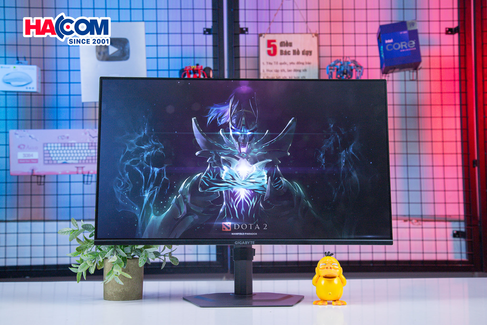 độ phân giải Full HD 1920×1080, đạt mật độ điểm ảnh khoảng 90 PPI.