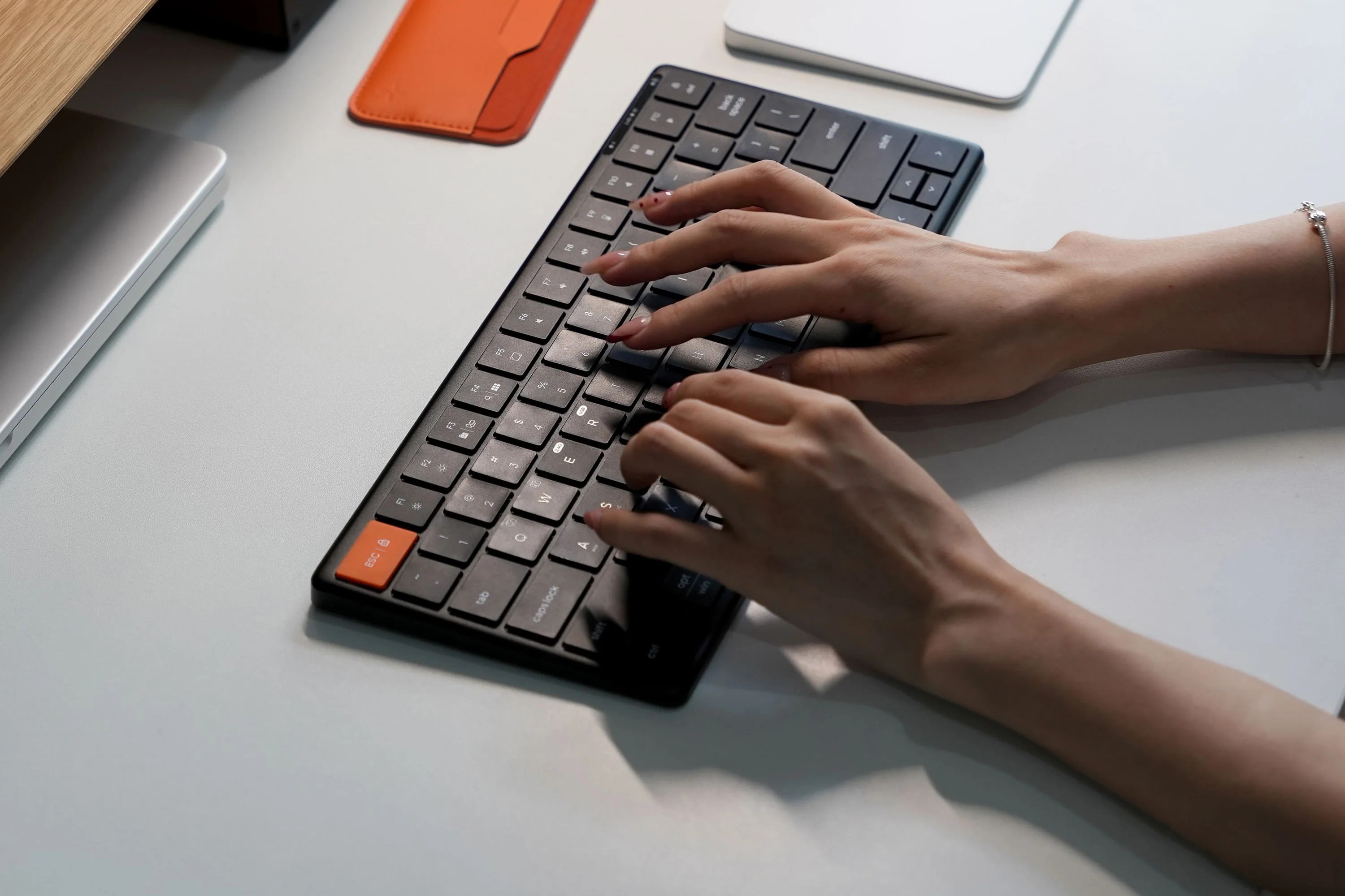 Bàn phím không dây HyperWork HyperOne Gen 3 4