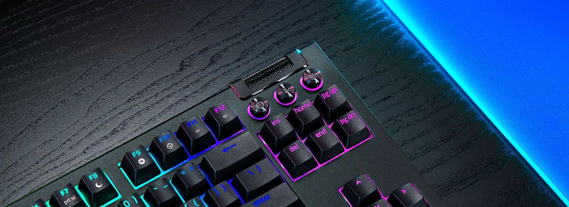 Bàn phím Razer BlackWidow V4 Tenkeyless HyperSpeed 7