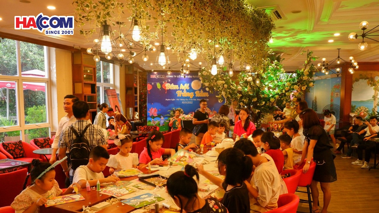 Đêm hội Trăng Rằm 2022 - Mang niềm vui đoàn viên cho đại gia đình HACOM