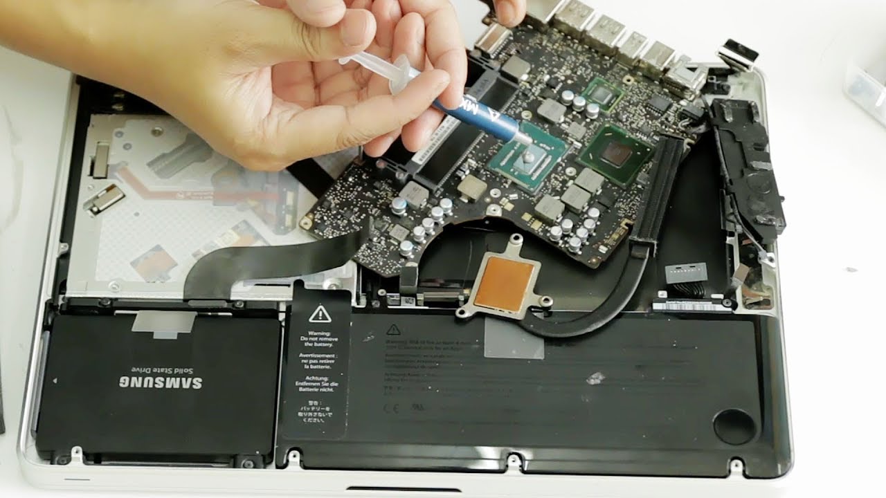 khắc phục quạt laptop kêu to khi cắm sạc