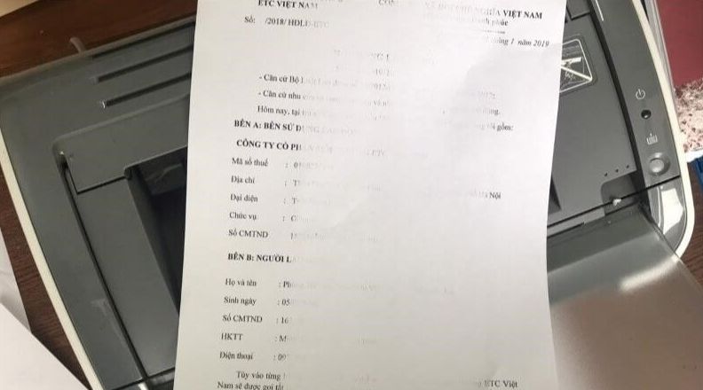 dấu hiệu máy in hết mực vệt trắng