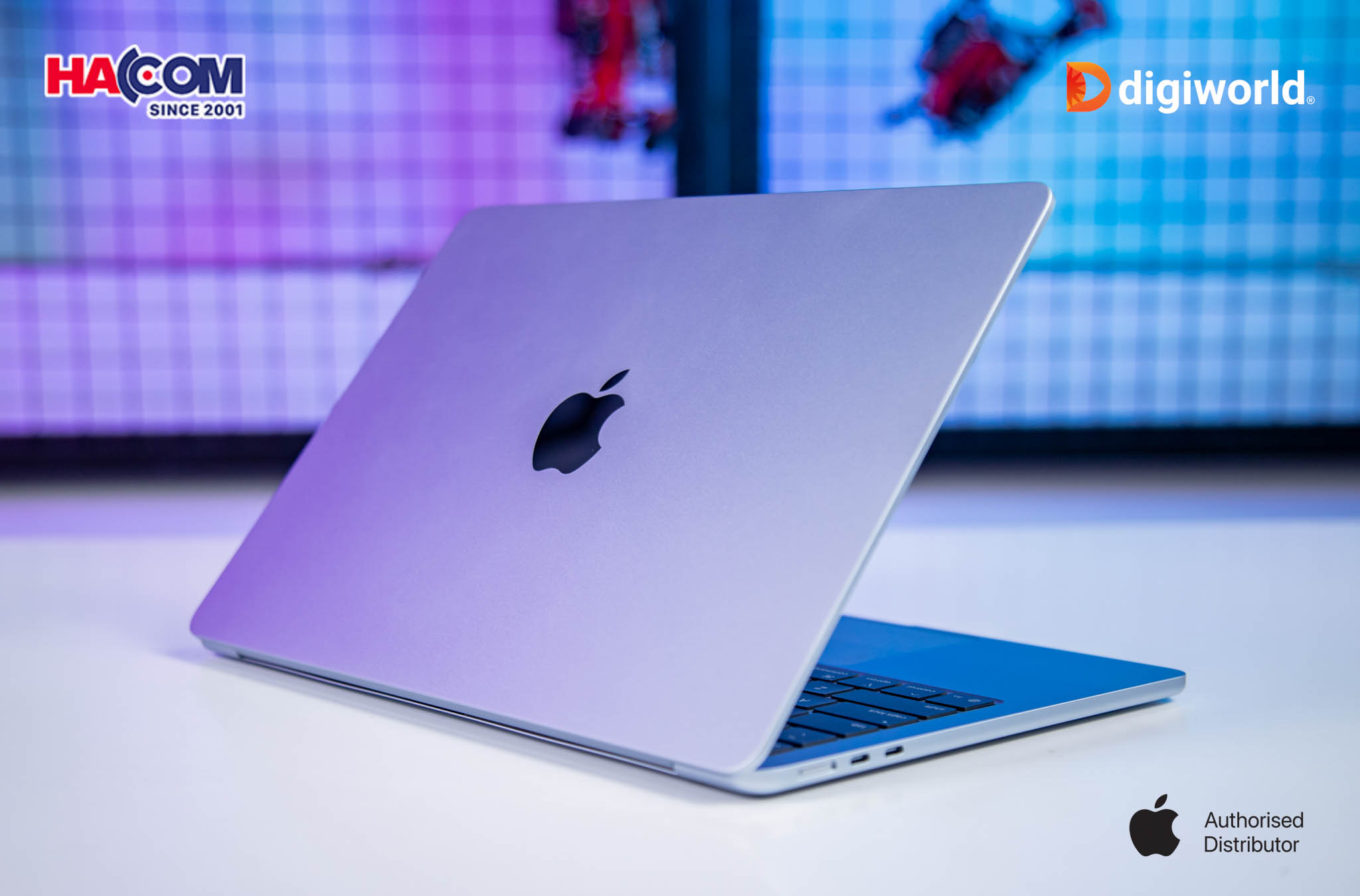 Thiết kế MacBook Air M4 Sky Blue