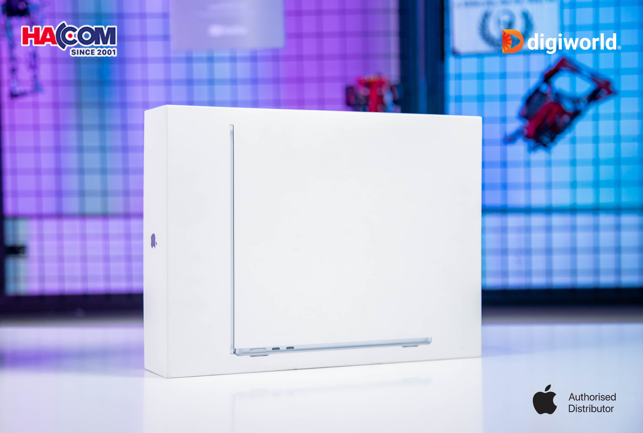 MacBook Air M4 Sky Blue tại HACOM