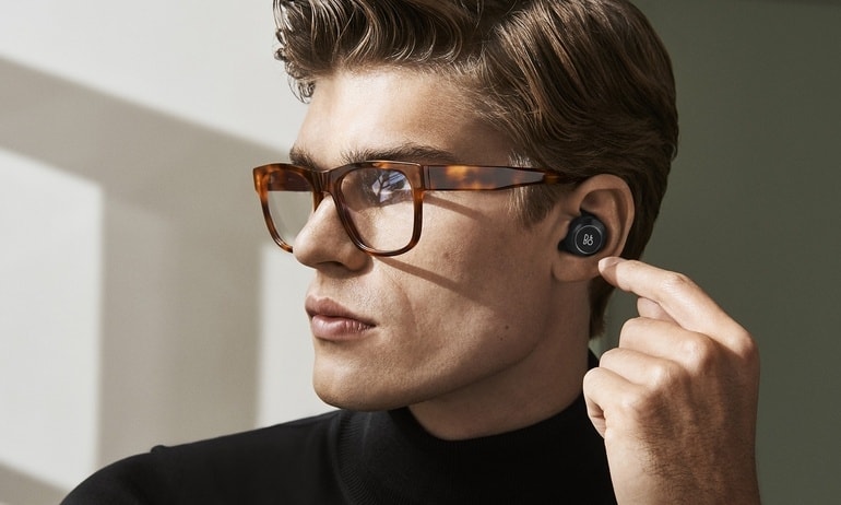 Cách sạc tai nghe wireless đúng cách