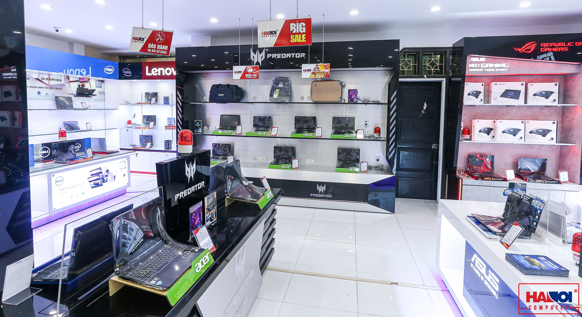 showroom công ty HACOM