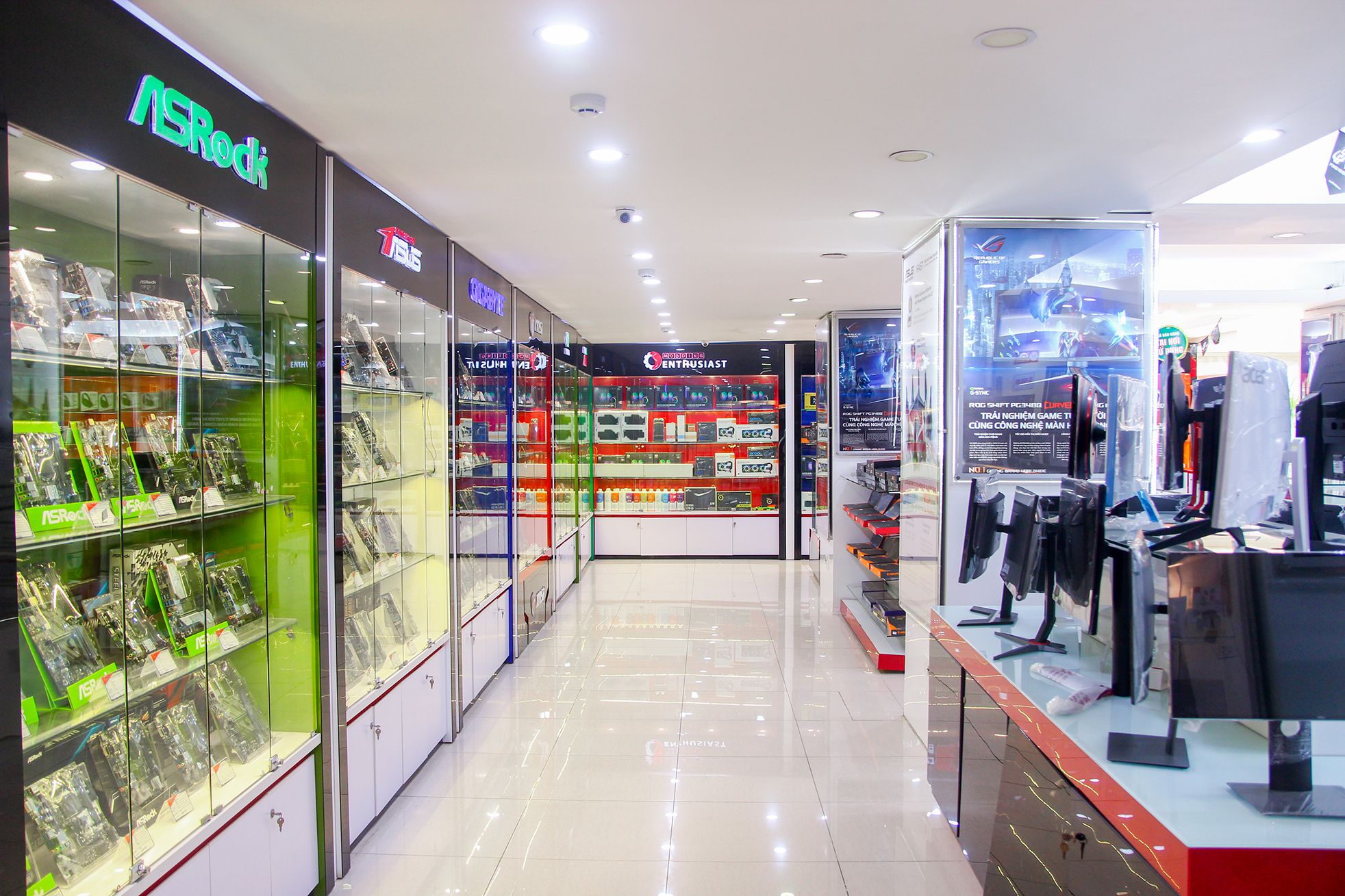 showroom HACOM