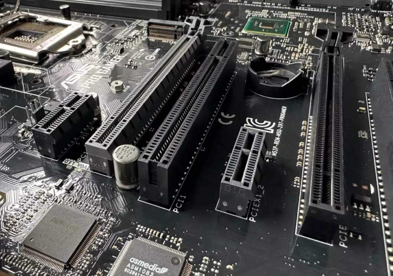 PCIe 8.0 phát triển, hướng tới băng thông 1 TB/s