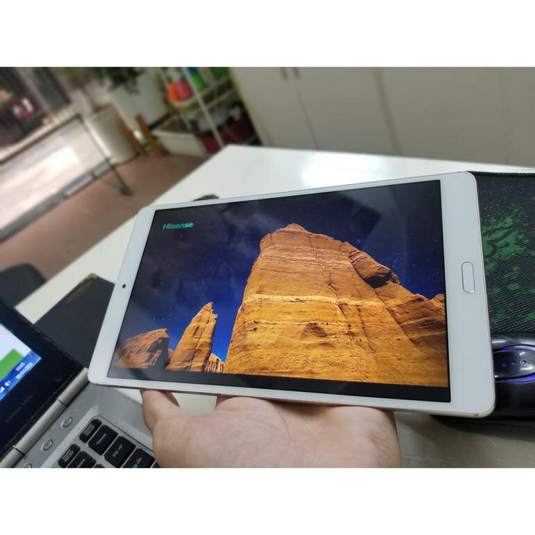 Máy tính bảng Docomo M20