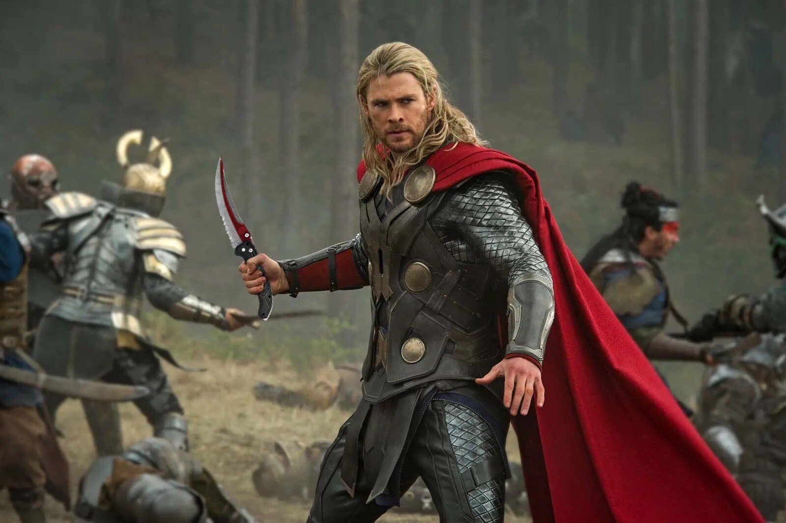 thor cầm flip knife autotronic