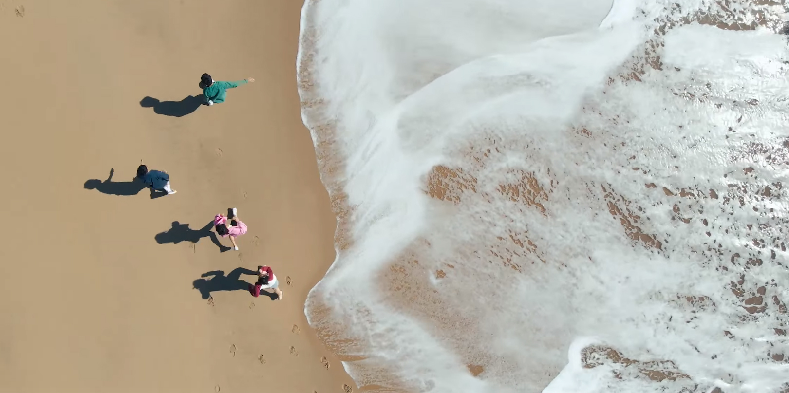 Người dùng có thể xem, chỉnh sửa hoặc chia sẻ video lên mạng xã hội nhanh chóng.