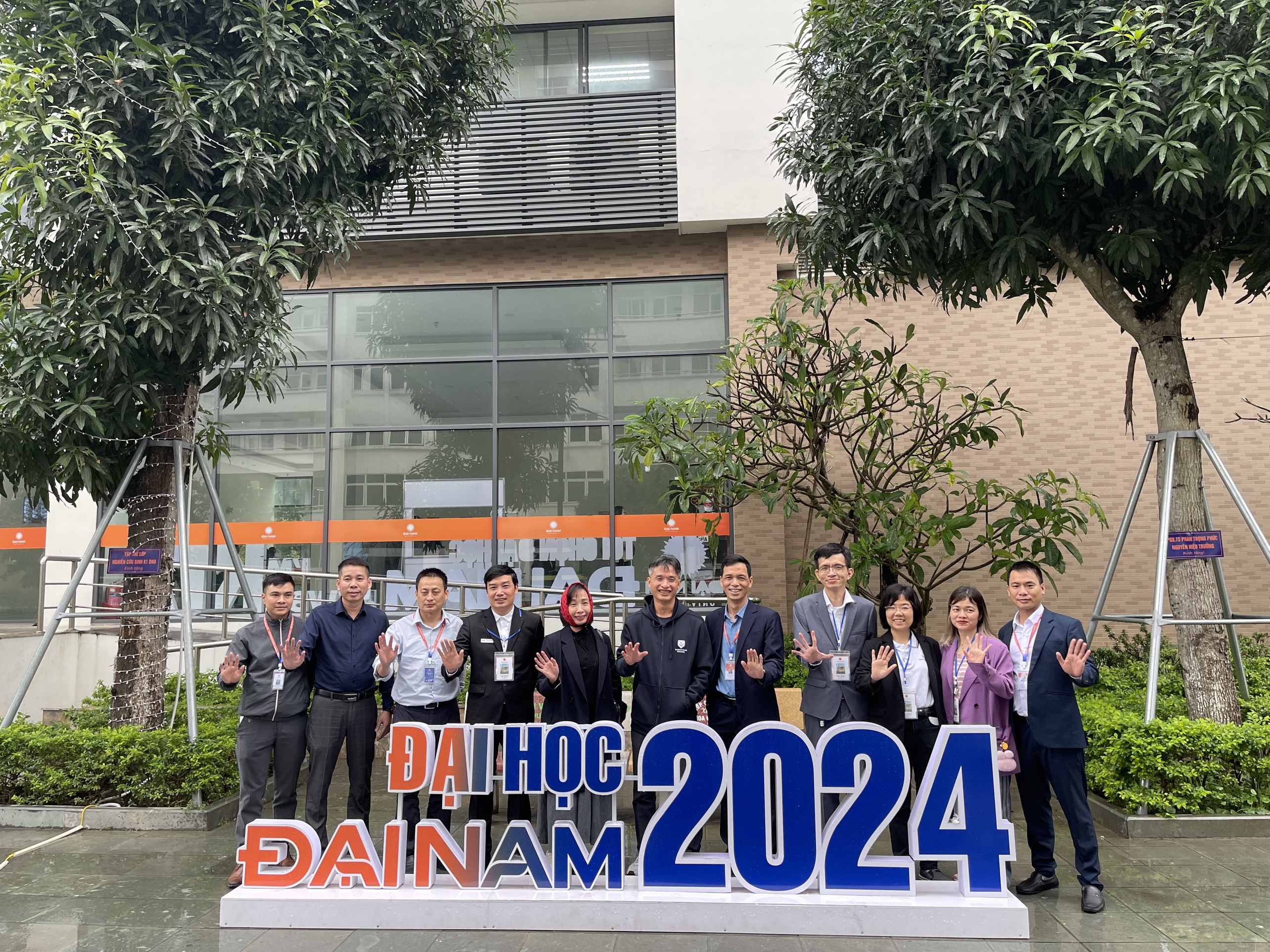 Công ty HACOM hợp tác ĐH Đại Nam