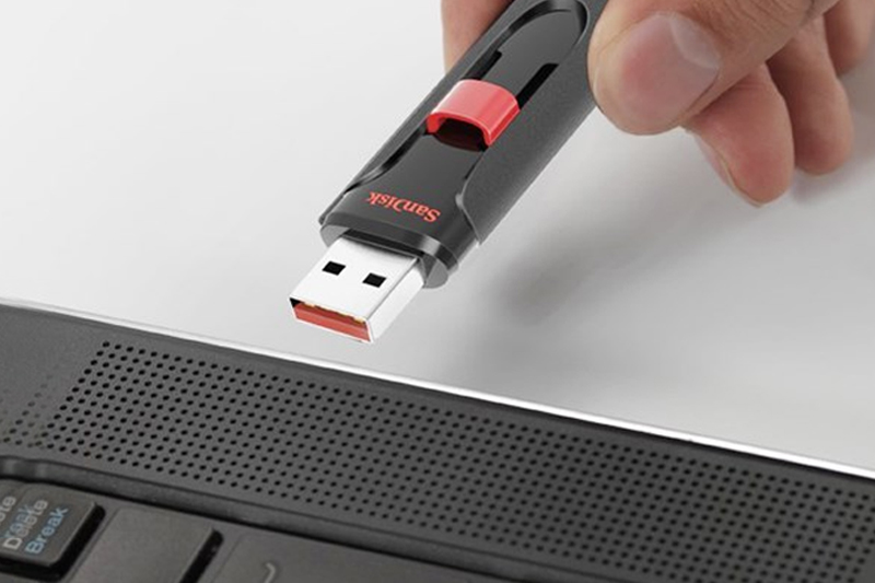 Nên mua USB hay ổ cứng ngoài