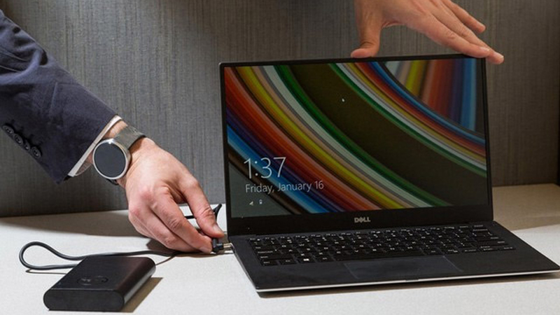 Sạc cho đầy hoàn toàn pin laptop