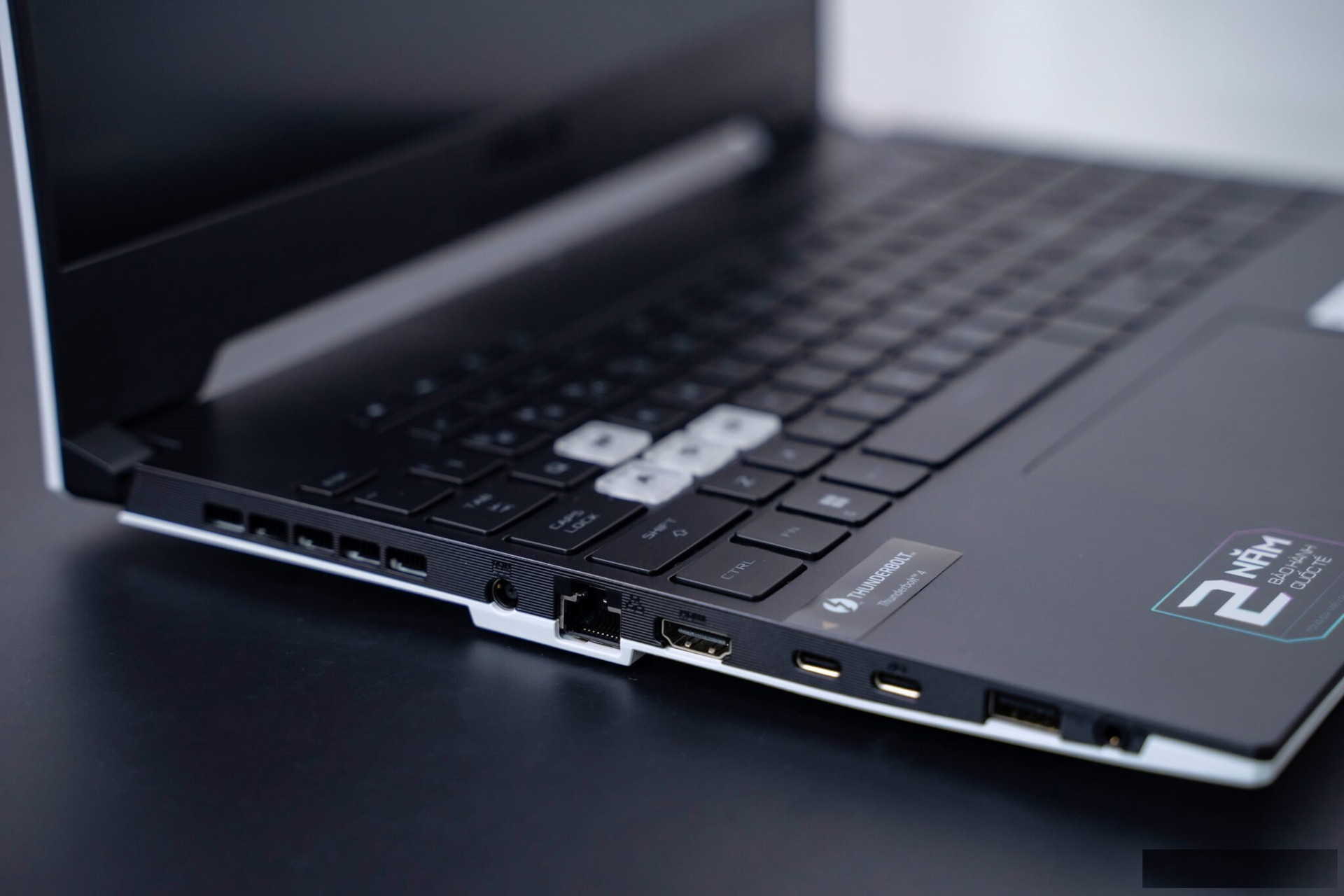 Các cách xử lý Laptop Asus không lên nguồn