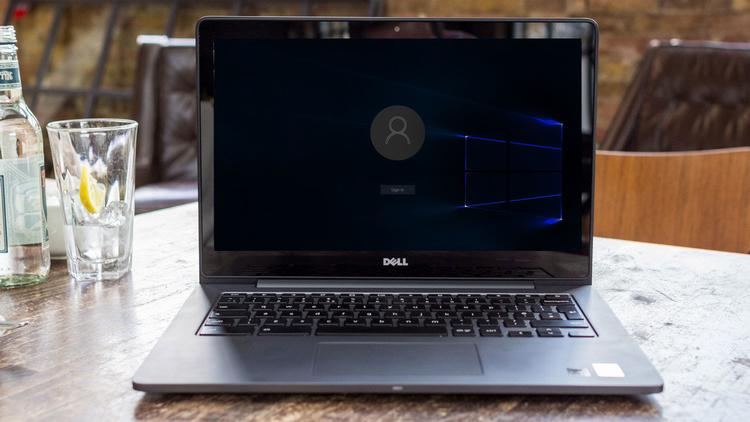 máy tính bật không lên có thể do màn hình