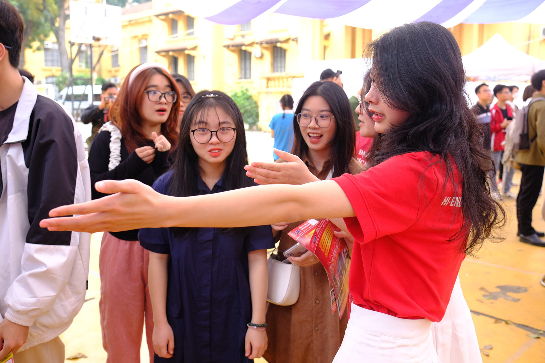 Sự kiện công ty HACOM