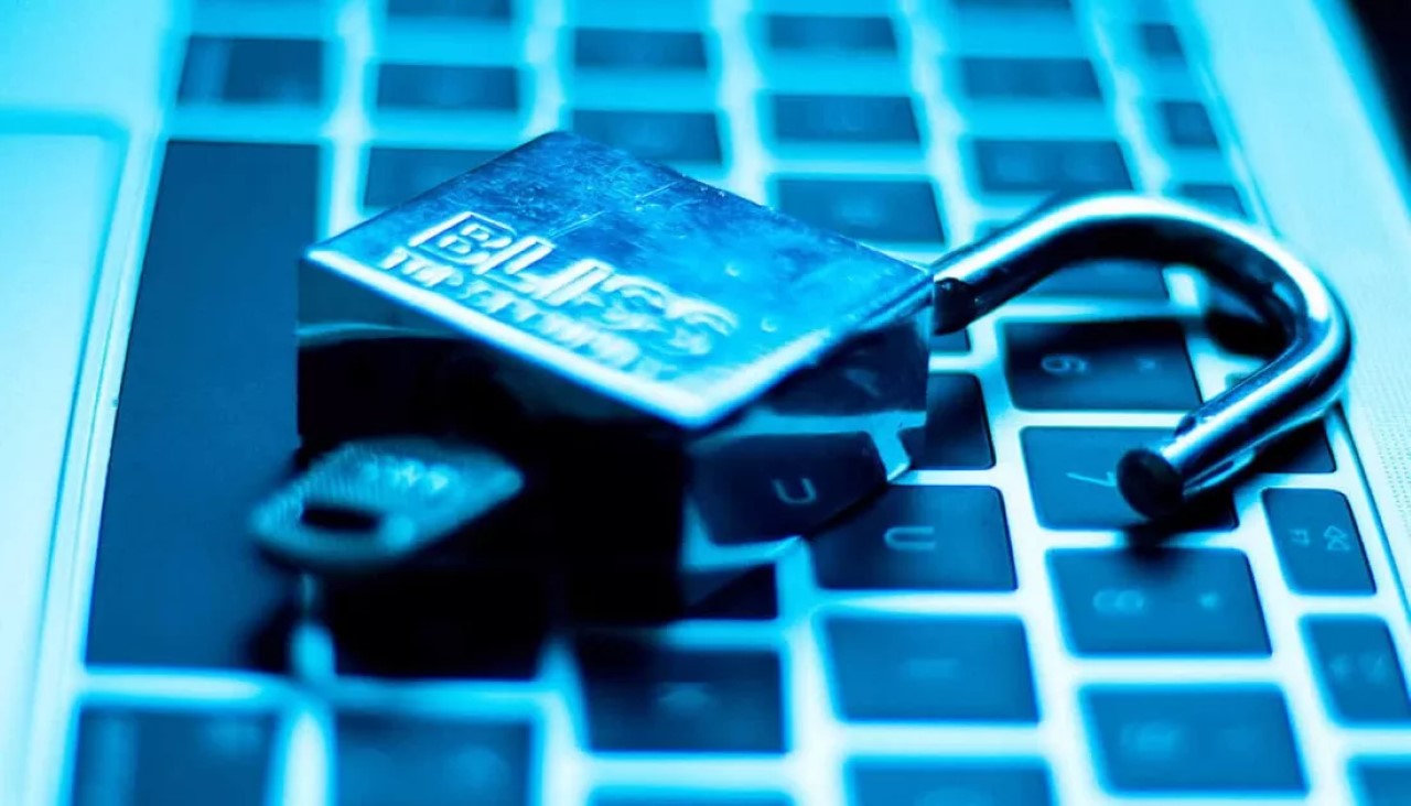 Keylogger tấn công Microsoft Exchange Server