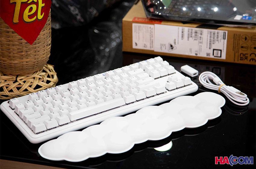 bàn phím không dây Logitech