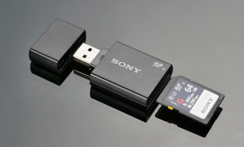 sử dụng adapter thẻ nhớ sd