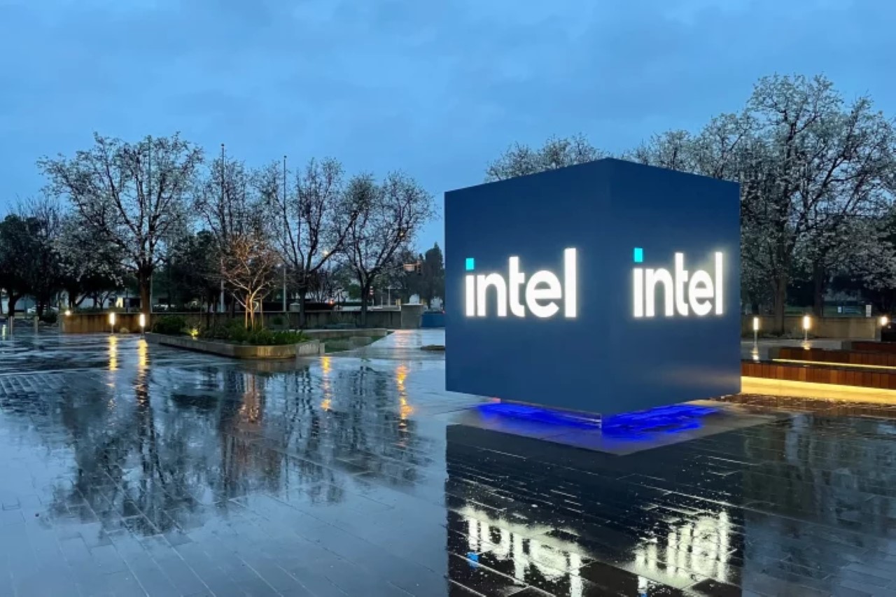 Intel cắt giảm nhân sự