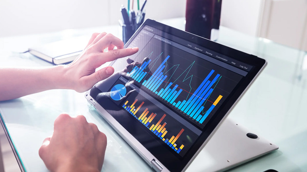 Laptop lai máy tính bảng