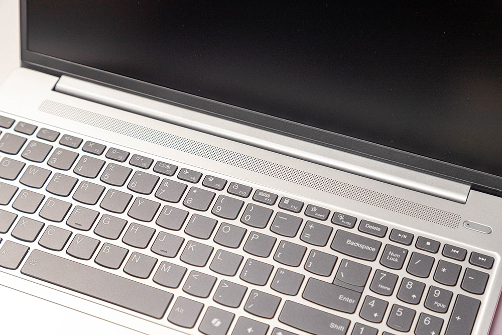 Hiệu năng Lenovo IdeaPad Slim 5 15IRU9 83D0003VN