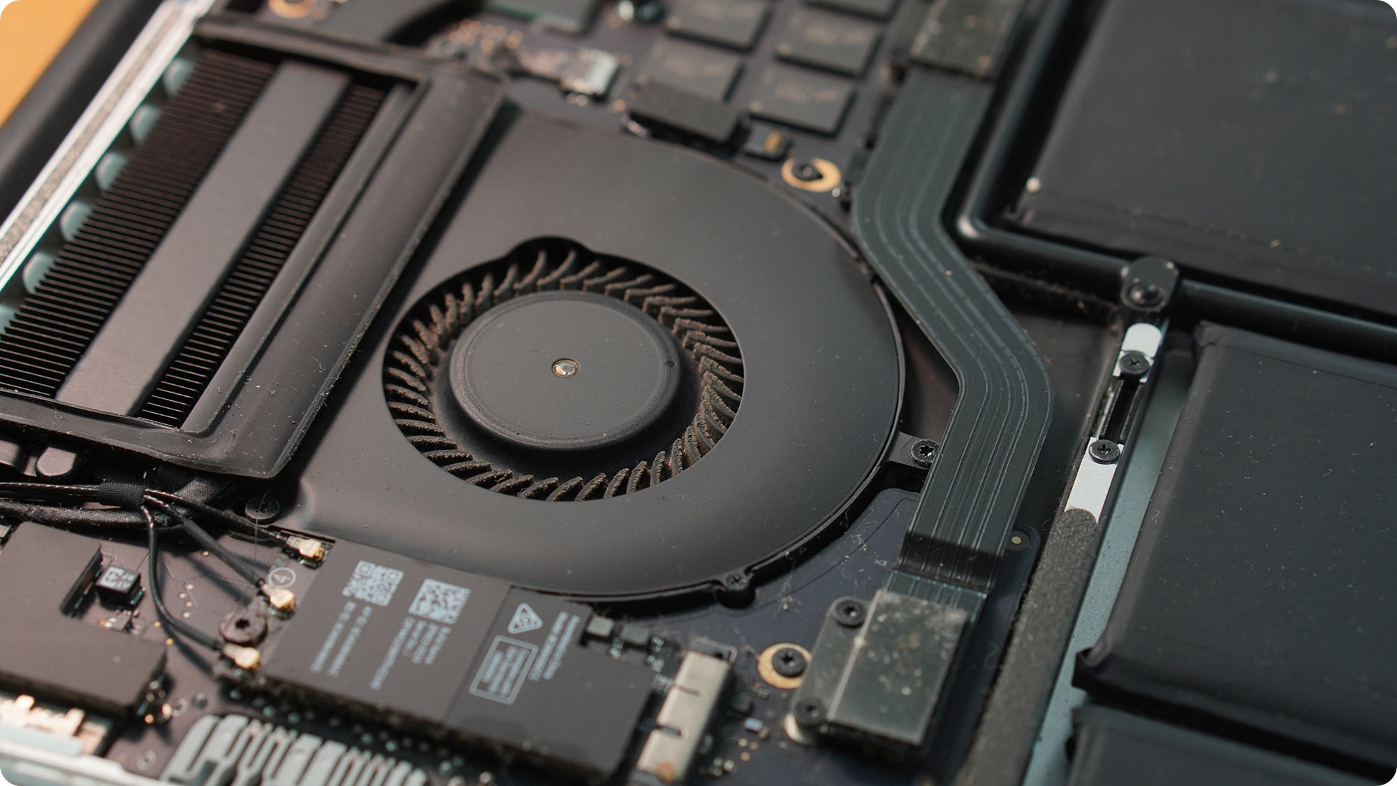 C&aacute;ch bật quạt tản nhiệt laptop Dell v&agrave; Asus Tuf Gaming