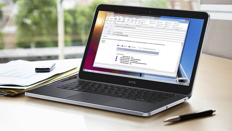 giải đáp pc hay laptop rẻ hơn