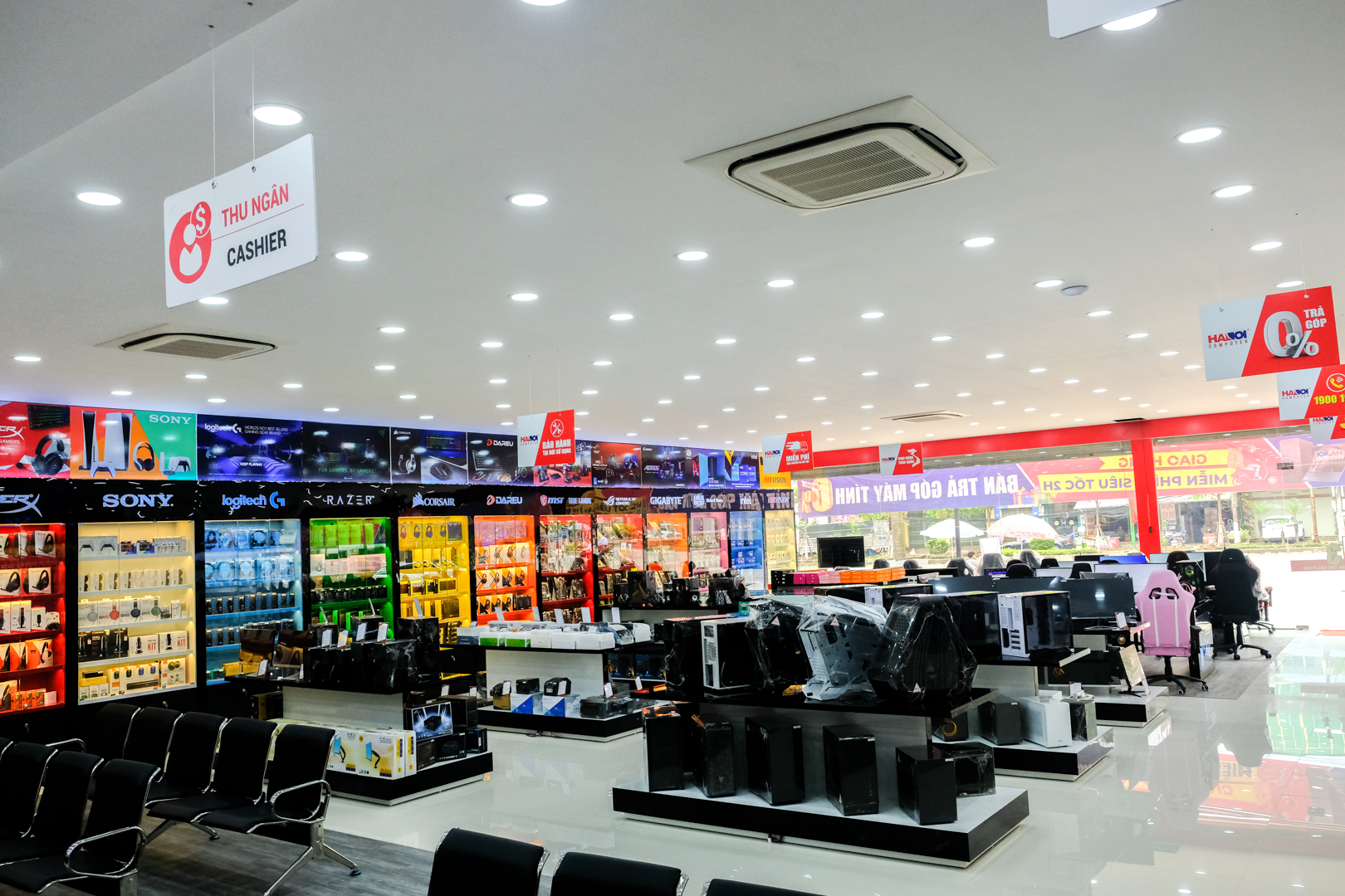 Hanoicomputer Từ Sơn có khu vực trải nghiệm siêu rộng