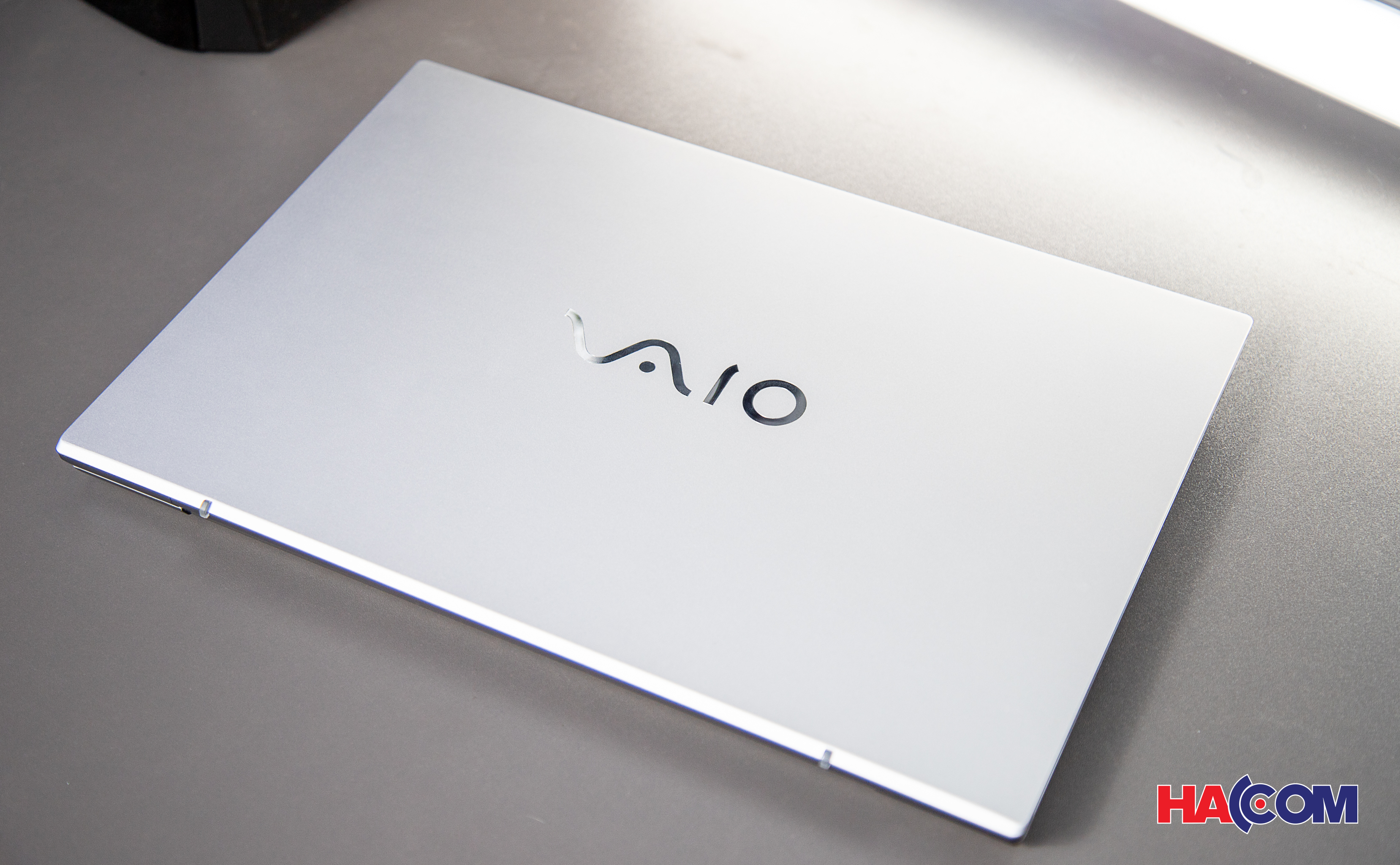 Laptop Vaio FE 14 (VWNC51427-SL)