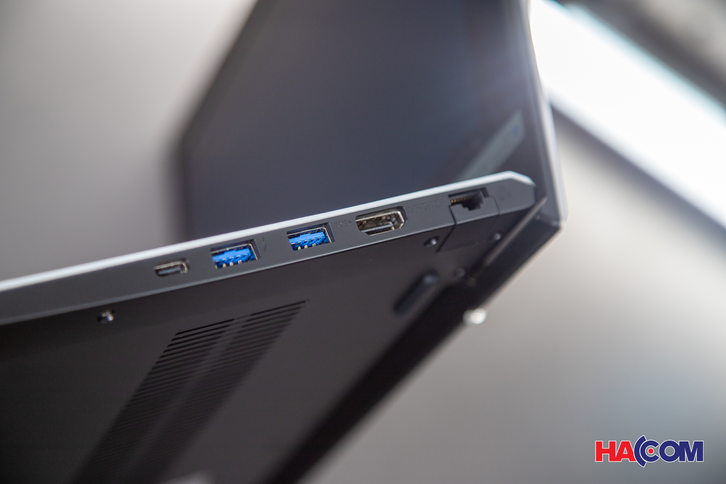 Laptop Vaio FE 14 (VWNC51427-SL)