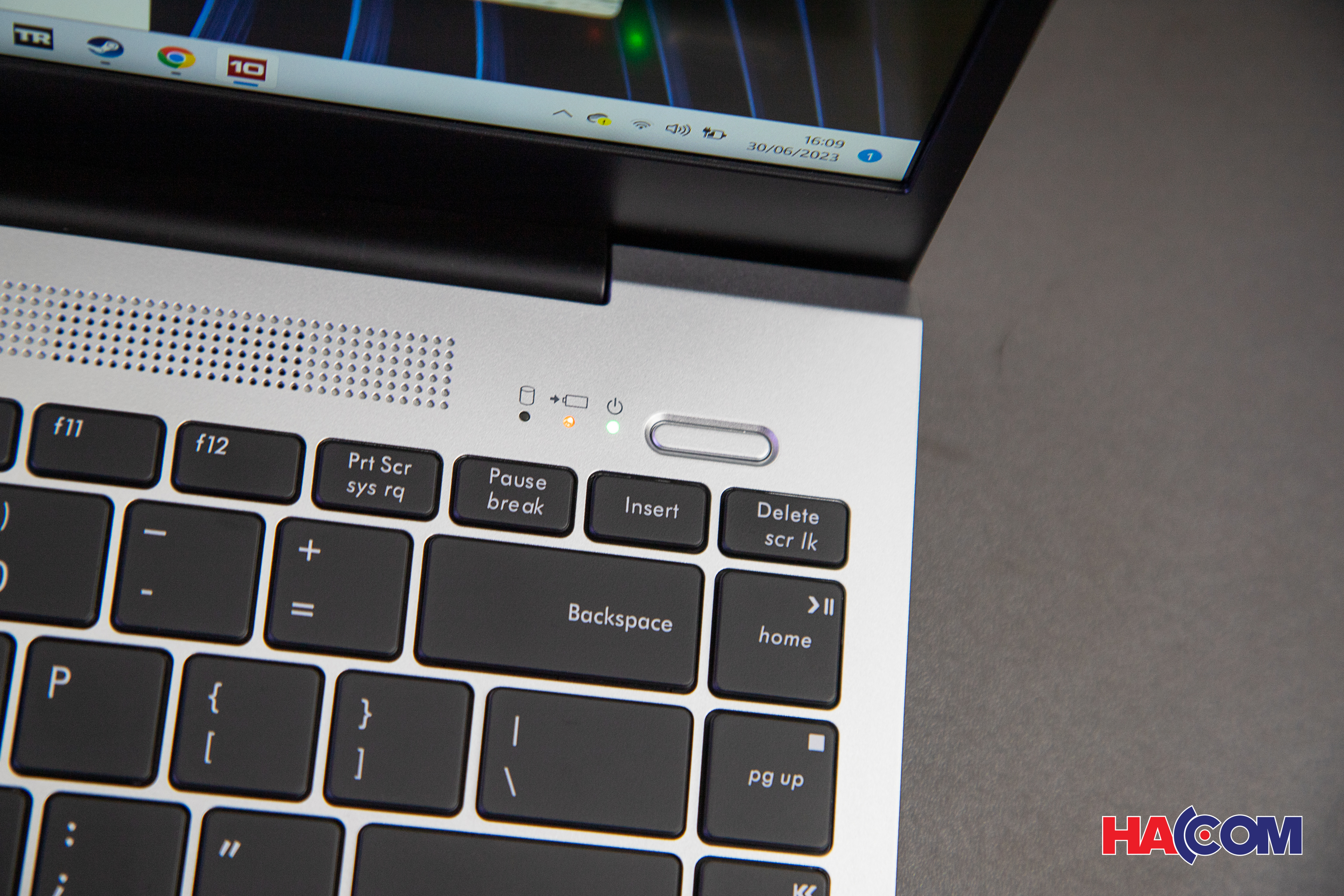 Laptop Vaio FE 14 (VWNC51427-SL)