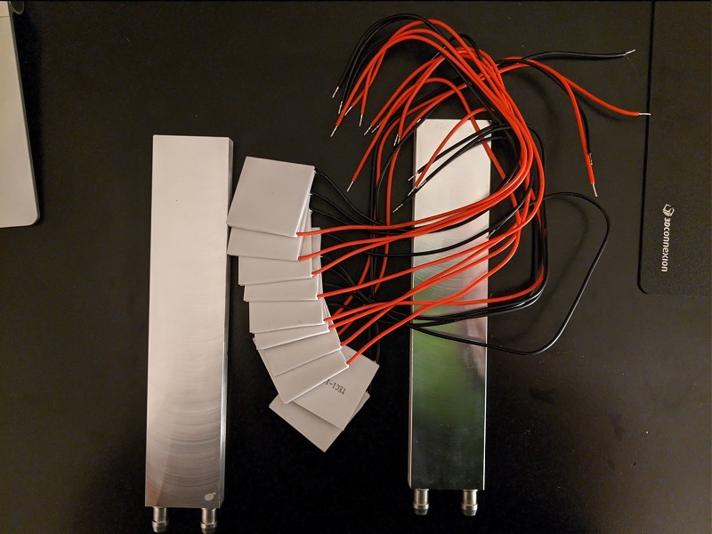 hanoicomputer-Tản nhiệt nước cho macbook pro- Phụ kiện đi kèm 2