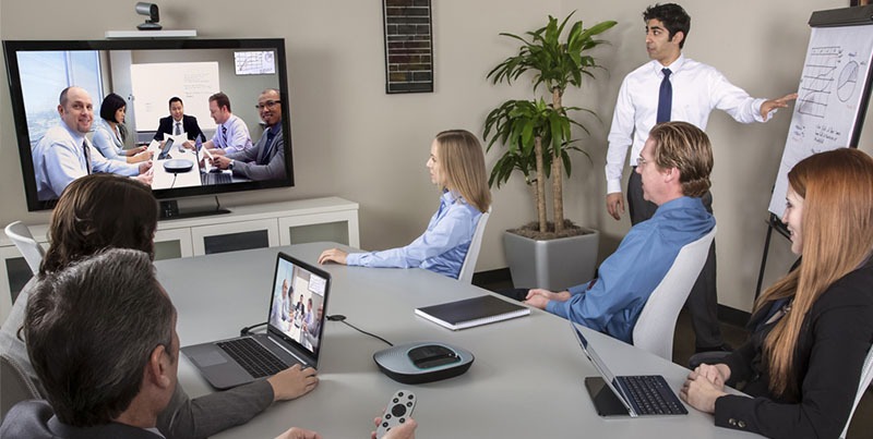 hacom-chọn mua webcam họp trực tuyến tốt 2021-2