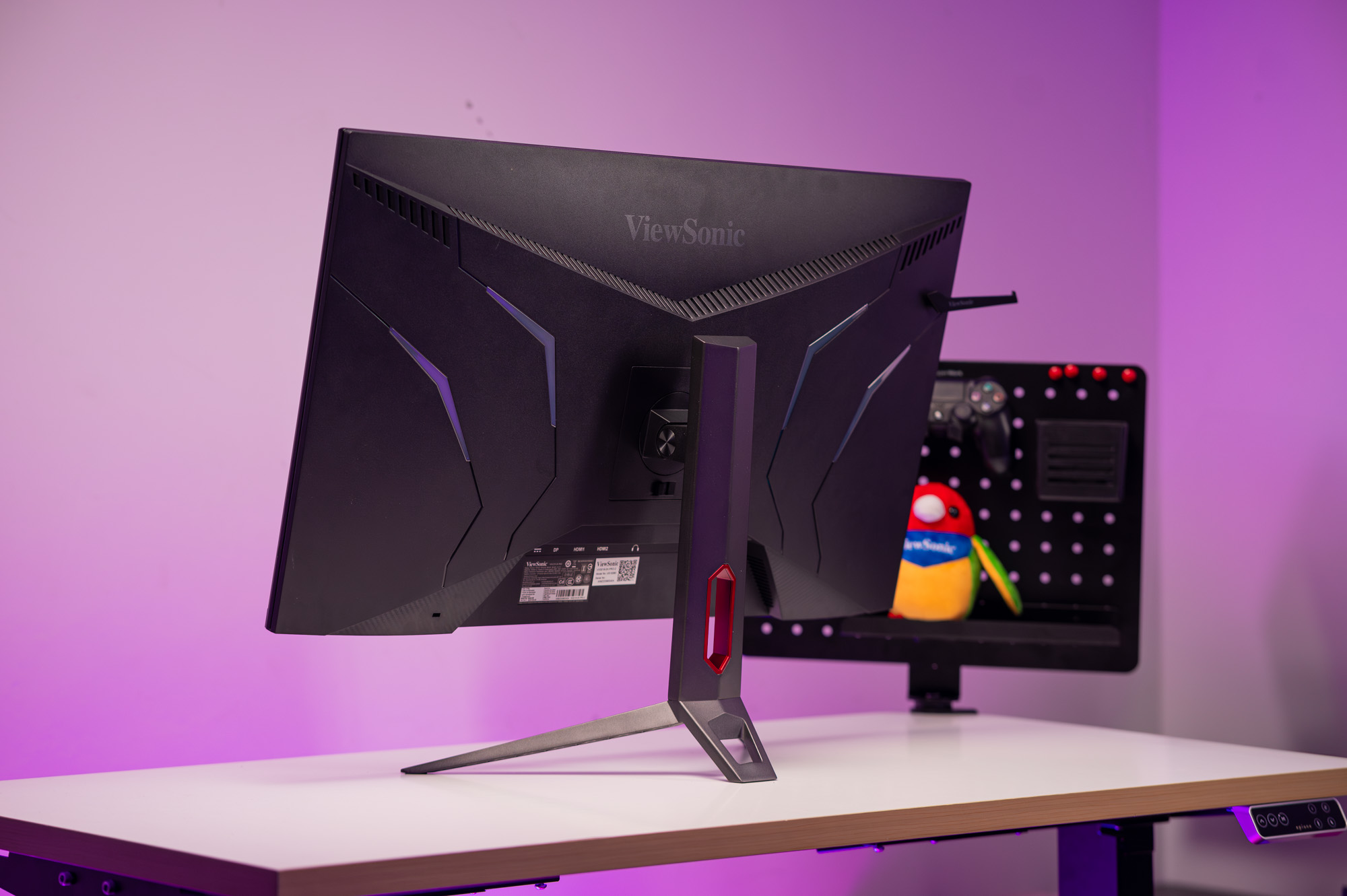 Kiểu dáng thiết kế của Viewsonic VX3219-2K-Pro-2