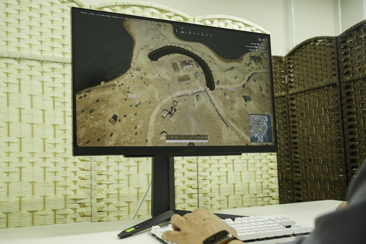 kiểu dáng của LG 27GR75Q