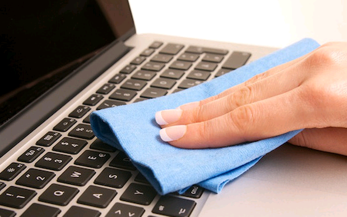 Hanoicomputer-Máy tính bị dính nước mưa không lên màn hình-5